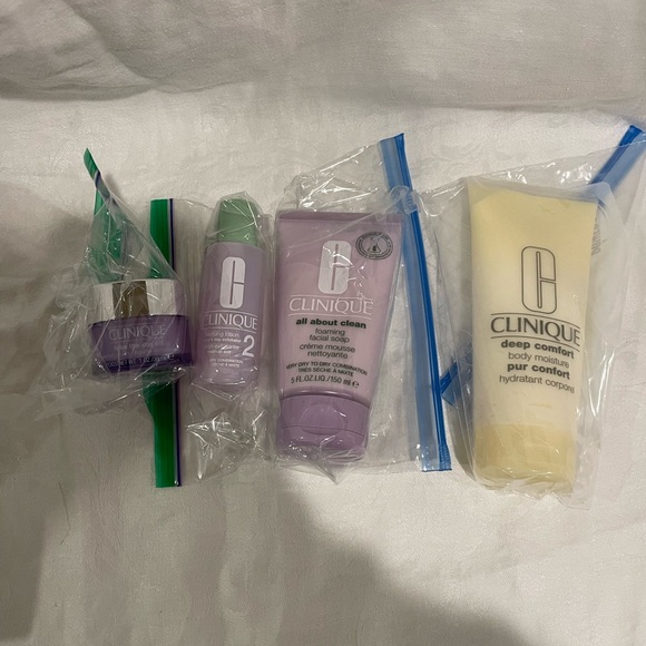 Clinique multi product set - Picture 11 of 13